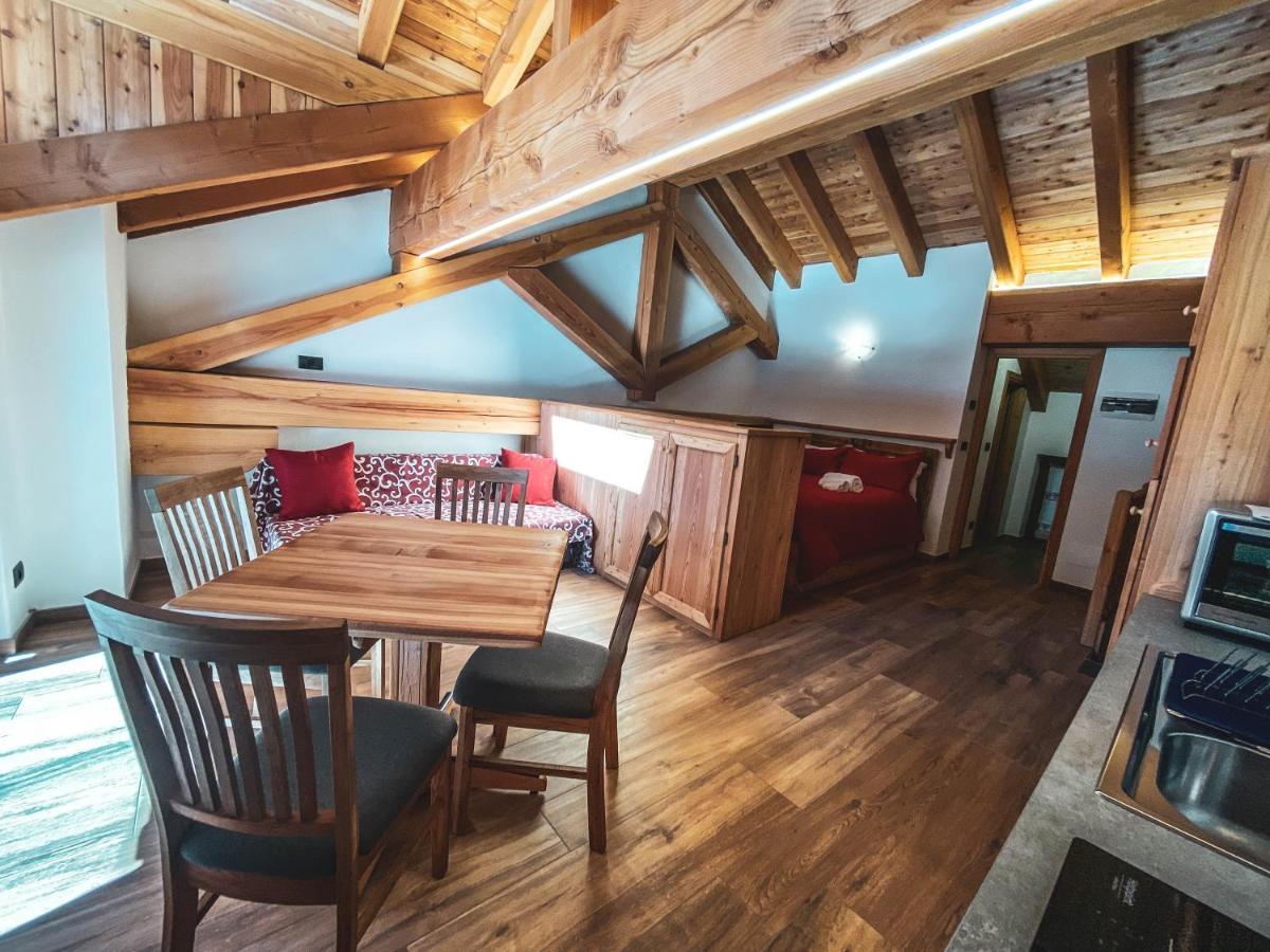 Aux Pieds Du Malatra' 1 Apartment Saint-Rhemy-En-Bosses Exterior photo