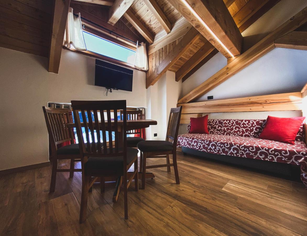 Aux Pieds Du Malatra' 1 Apartment Saint-Rhemy-En-Bosses Exterior photo